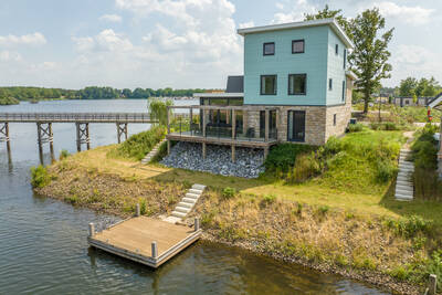 16-persoons watervilla
