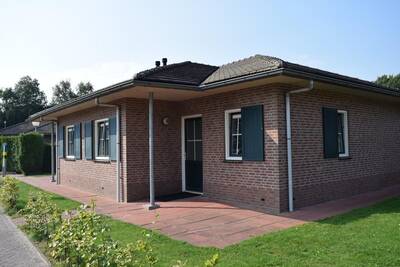 2 - 6-persoons bungalow Boeschoten