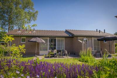 2 - 6-persoons bungalow Zeumeren