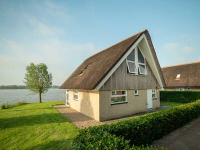 4-6-persoons waterwoning - Buitenvaart