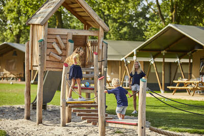 4-persoons Safari Tent + 2 kinderen