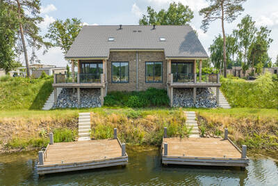 4-persoons waterwoning