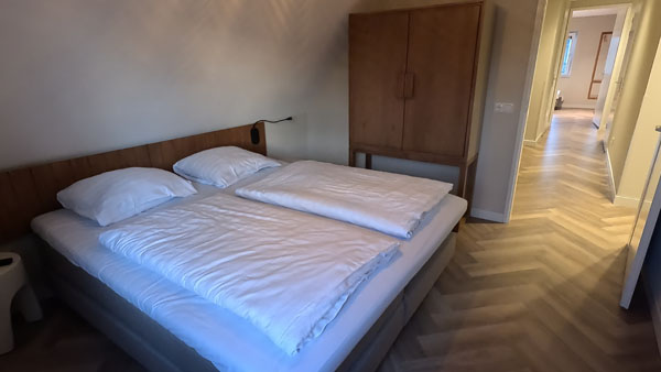 Een van de slaapkamers van het vakantiehuis op Landal Aelderholt