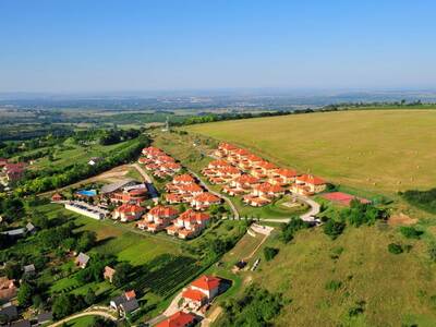 Luchtfoto van vakantiepark Landal Residence Duna