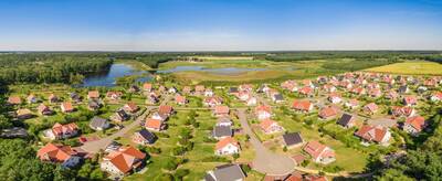 Luchtfoto van vakantiehuizen op vakantiepark Roompot Résidence Klein Vink