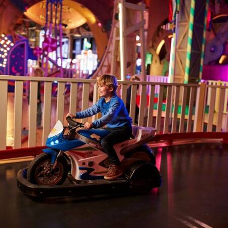 Mini cars: elektrische autootjes voor kinderen op Center Parcs De Huttenheugte