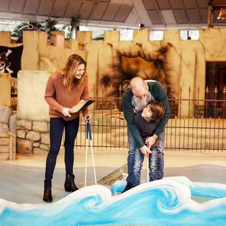 Interactieve Indoor Minigolf in de Action Factory op Center Parcs De Vossemeren