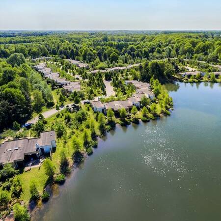 Luchtfoto van Center Parcs Het Heijderbos