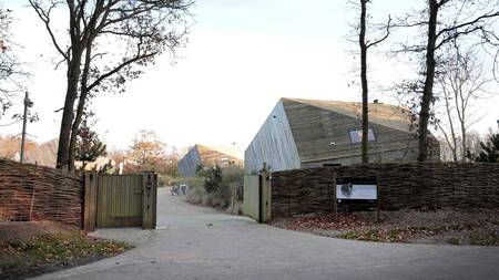 Ingang van het kleinschalige vakantiepark Dutchen Park Duynzoom op Texel