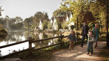 Het meer van dromen op vakantiepark Efteling Bosrijk