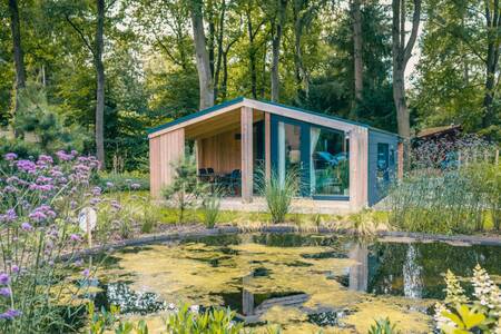 Chalet van het type "Hackfort 4" aan het water op vakantiepark EuroParcs De Utrechtse Heuvelrug