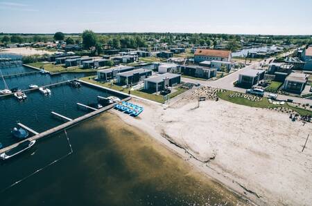 Strand aan het Veluwemeer bij vakantiepark EuroParcs Veluwemeer