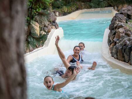 Wild Wave super slide in het subtropisch zwemparadijs op Landal Het Vennenbos