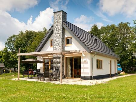 8-persoons vrijstaande bungalow 8L op vakantiepark Landal Hochwald