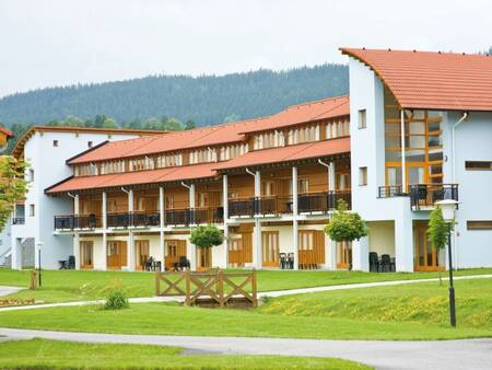 Een appartementencomplex op vakantiepark Landal Waterpark Marina Lipno