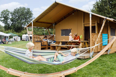 Safaritent woody aan het Veluwemeer op vakantiepark RCN Zeewolde