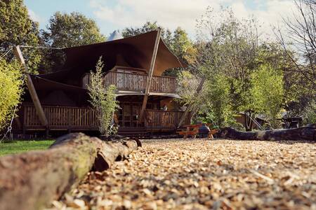 Luxe glamping tent op vakantiepark Resort de Parel