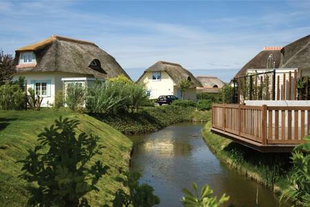 Vakantiehuizen aan het water op vakantiepark Roompot Buitenhof Domburg