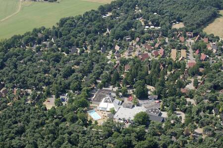 Luchtfoto van vakantiepark Roompot De Katjeskelder