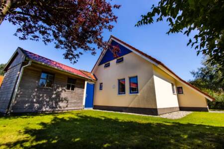 Vrijstaand vakantiehuis op vakantiepark Bergumermeer