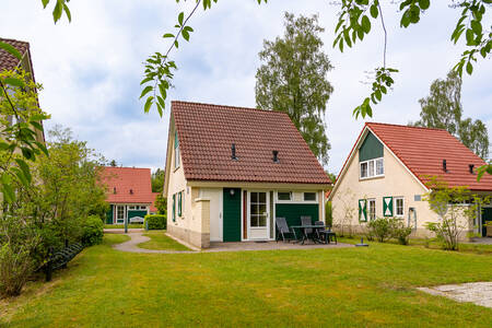 Vrijstaande vakantiehuizen met ruime tuinen op vakantiepark Hellendoorn